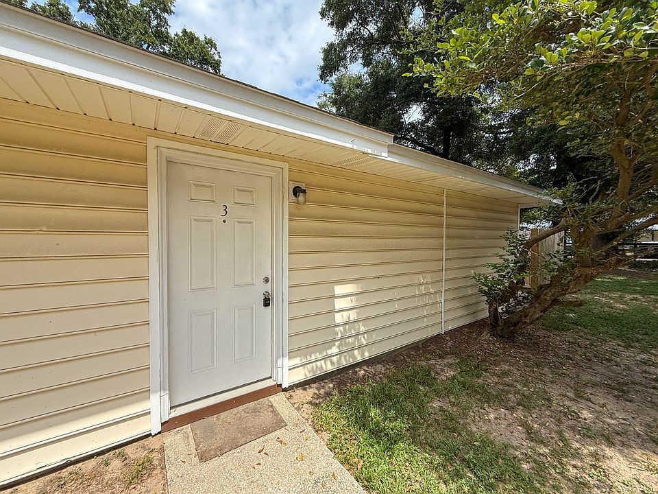 1st image of 7004 Lanier Dr APT 3