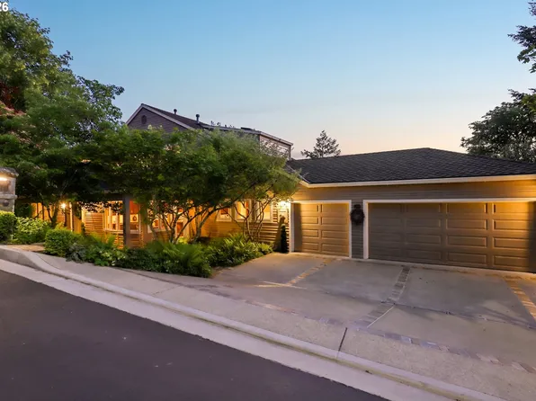 221 SW Moonridge Pl, Portland, OR 97225