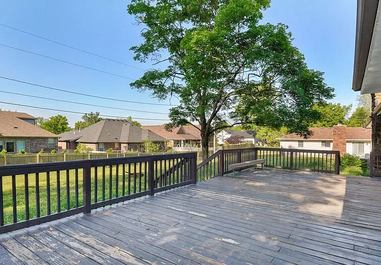 2556 W Cardinal St — Photo 19