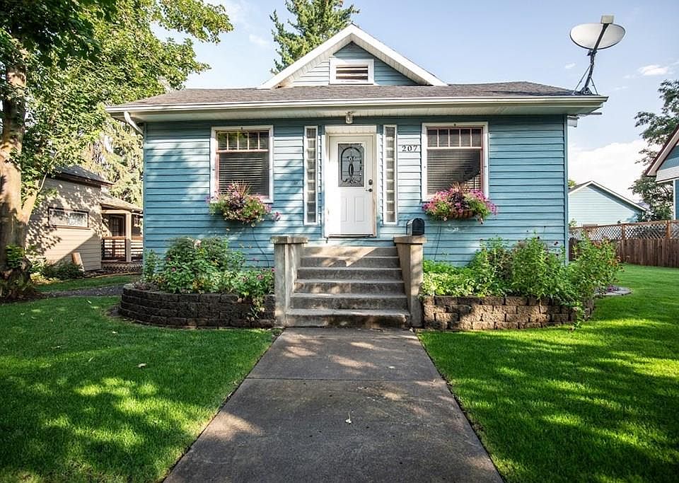 1st image of 207 E Tremont St
