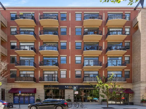 1301 W Madison St APT 305, Chicago, IL 60607