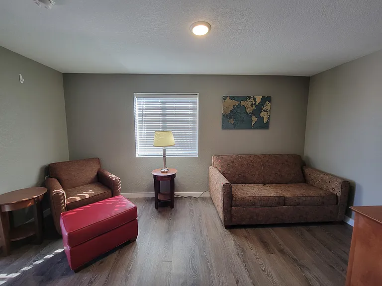 175 W 7th Ave #1 — Photo 12