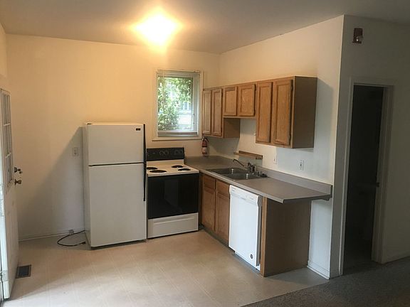 4th image of 941 Indiana St APT 2