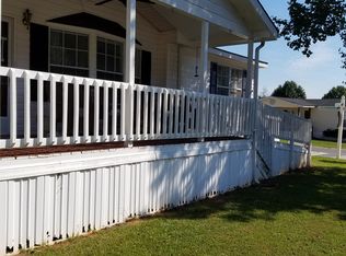 147 Breezewood Dr, Hampton, GA 30228