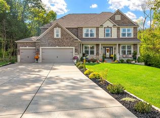 180 Shortleaf Pine Dr, Saint Charles, MO 63304