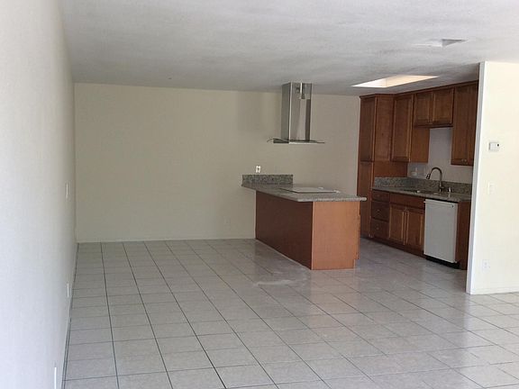 3rd image of 23375 Via San Martine .