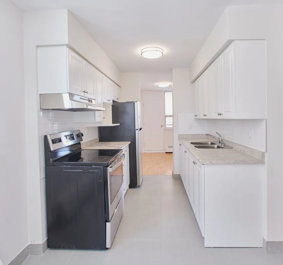 10 Teesdale Place Toronto — Photo 4