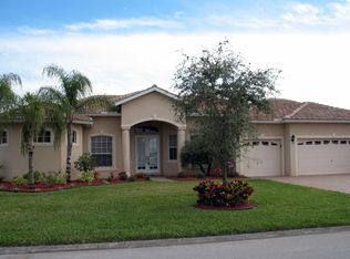 2260 Valencia Lakes Cir, Naples, FL 34120