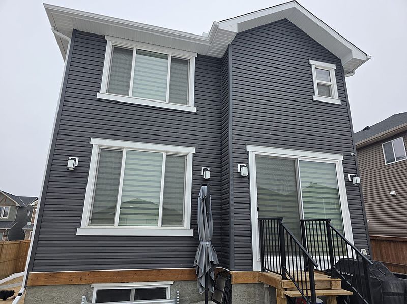 Airdrie Apartment for rent - 5 Bedrooms — photo 4