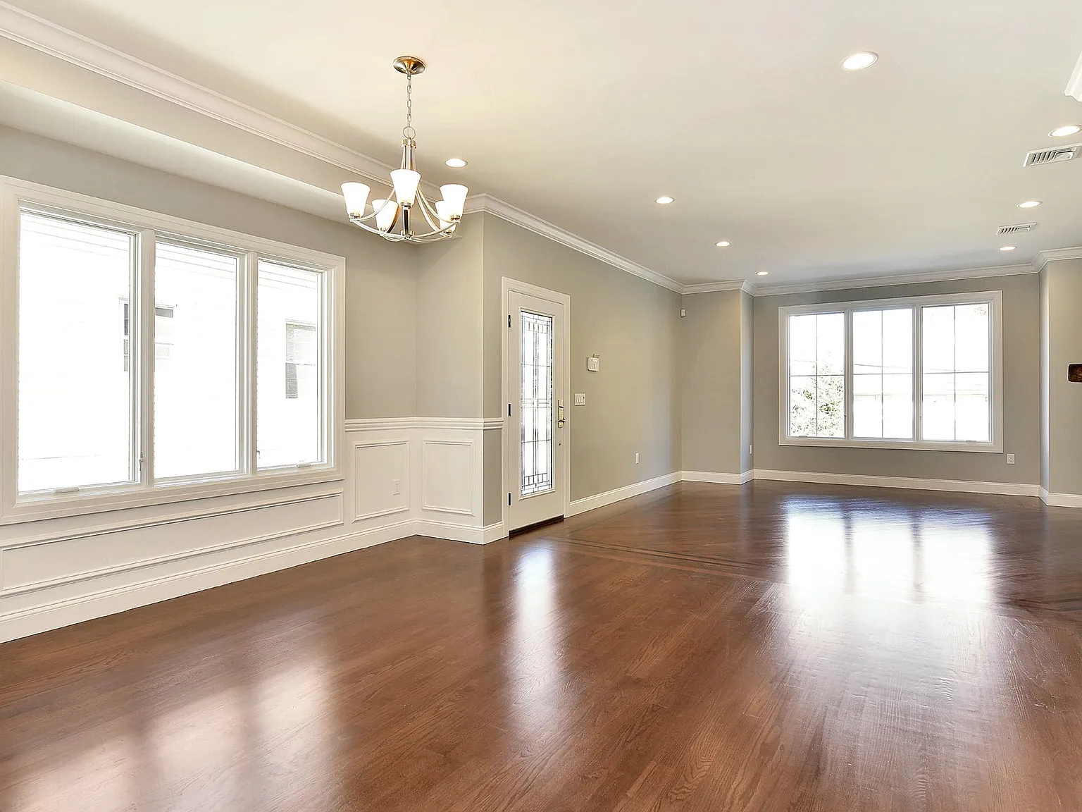 3 bed, $4,750 — Photo 2