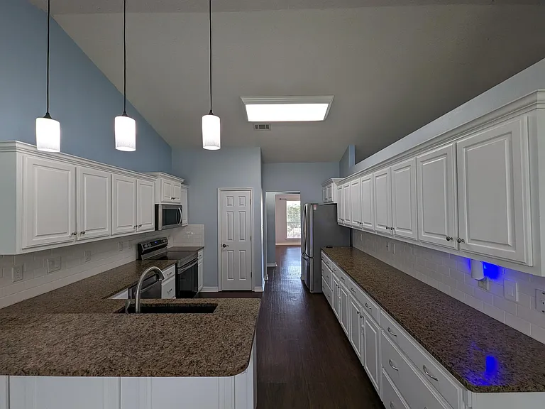 9903 Parker Lake Cir — Photo 17