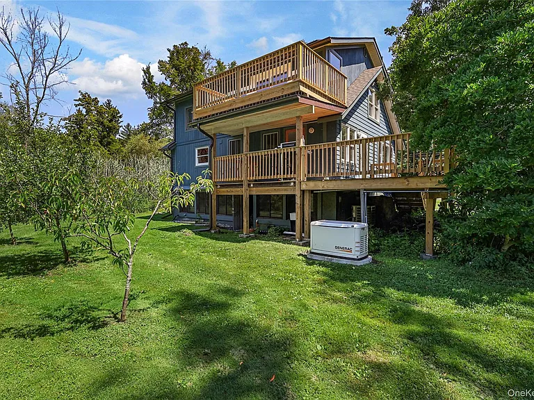 222 Bog Hollow Rd — Photo 39