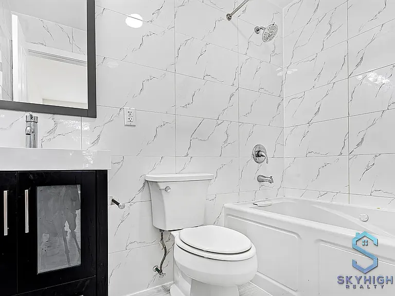 1079 Lafayette Ave #201B — Photo 8
