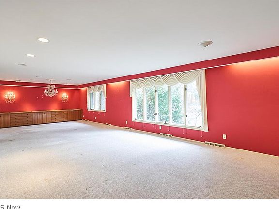 3rd image of 24200 Shaker Blvd