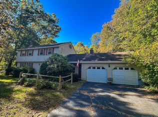 11 Village Ln, Burlington, CT 06013