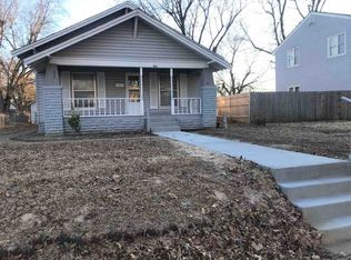 425 E Blackwell Ave, Blackwell, OK 74631