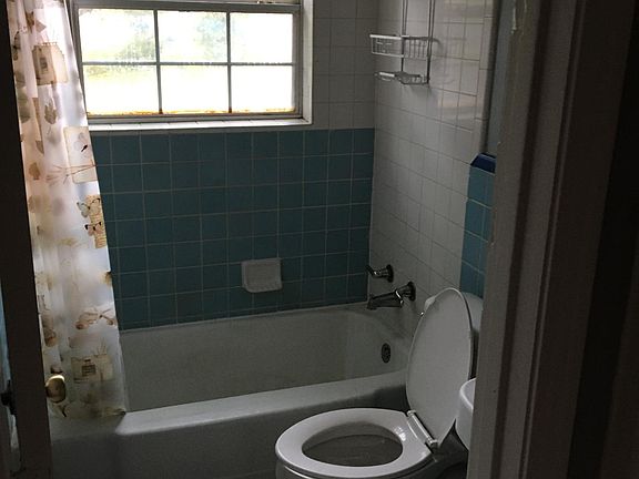 4th image of 2109 NW 23rd St #1