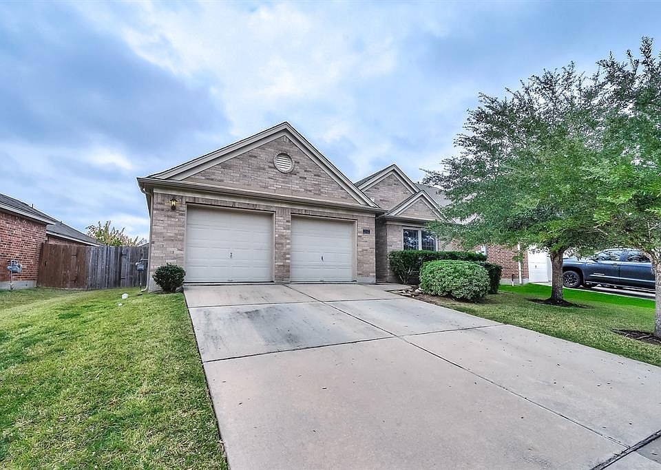 1st image of 2042 Shore Breeze Dr
