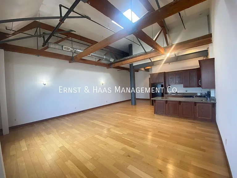 800 S Pacific Ave #203 — Photo 4