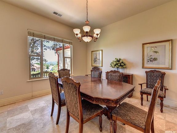 4th image of 3277 Chasen Dr