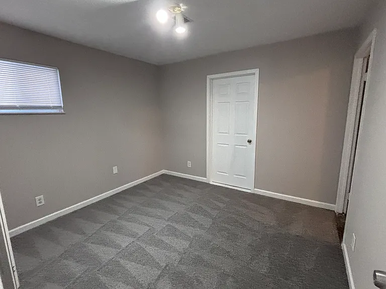 4003 Carlton Ave — Photo 13
