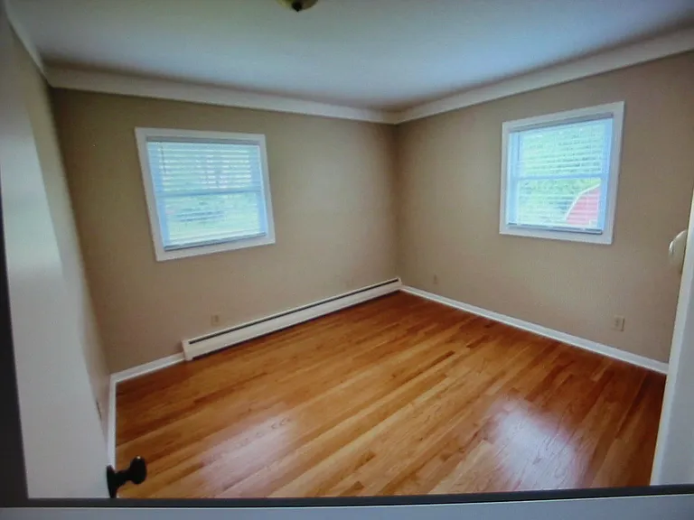 1800 Silverbell Rd — Photo 3