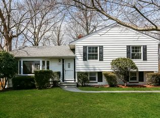 6 Highview Dr, Scarsdale, NY 10583