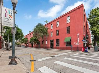 330 Julia St APT 201, New Orleans, LA 70130
