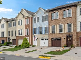 223 Great Laurel Sq SE, Leesburg, VA 20175