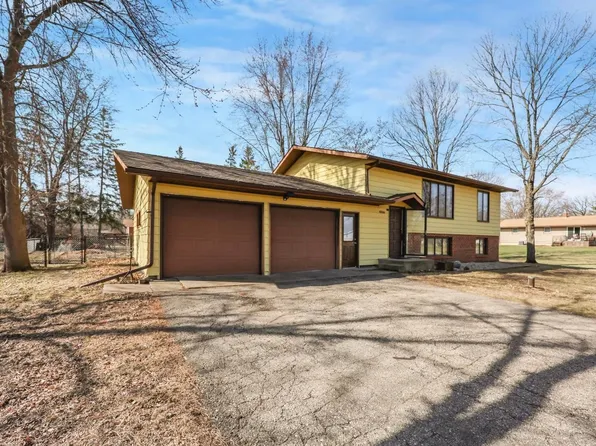 4316 Thru St, Saint Cloud, MN 56303