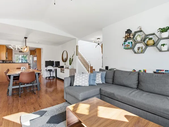 3660 Osprey Ct, North Vancouver, BC V7H 2V4