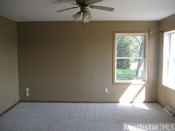 5th image of 21941 325th Ave