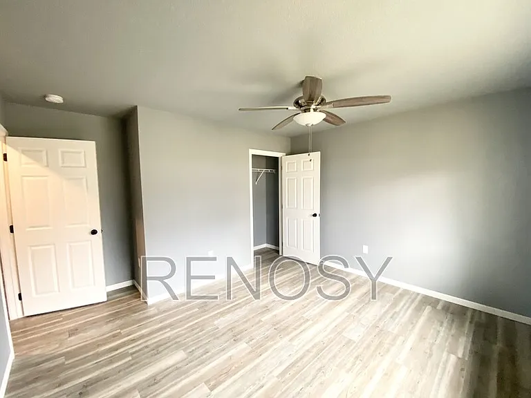 217 E Front St #B — Photo 6