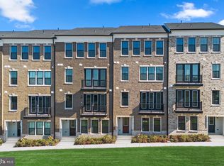 42621 Streamlet Sq, Ashburn, VA 20147