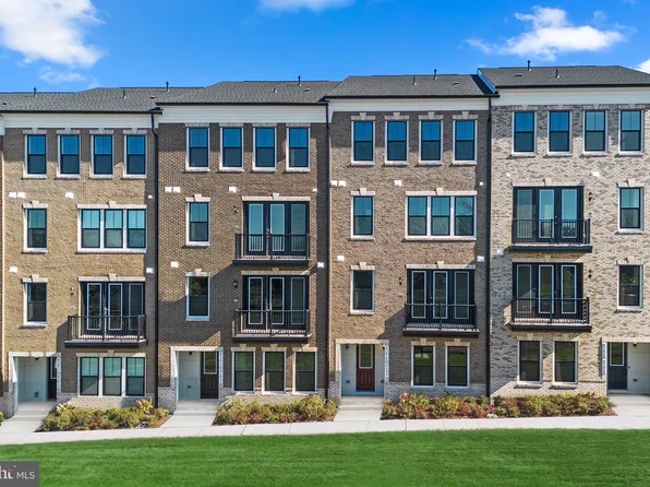 42621 Streamlet Sq, Ashburn, VA 20147