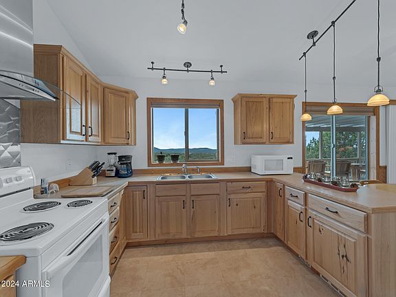 5th image of 1290 W Mustang Boulevard