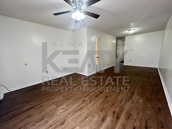 2nd image of 104 Country Ln APT B