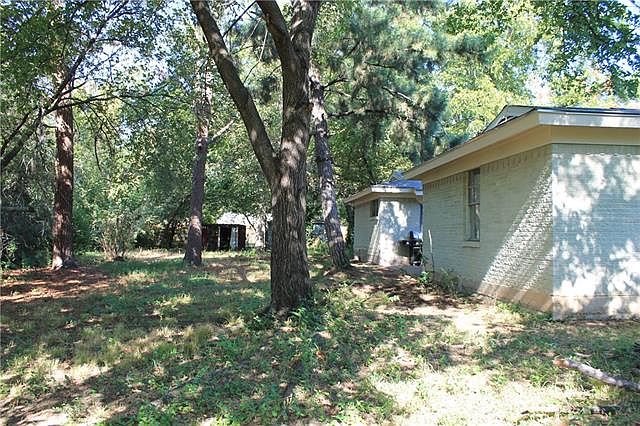 2nd image of 1113 Carter Cir