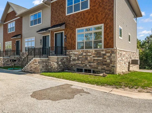 57 Sanctuary Dr, Valparaiso, IN 46385
