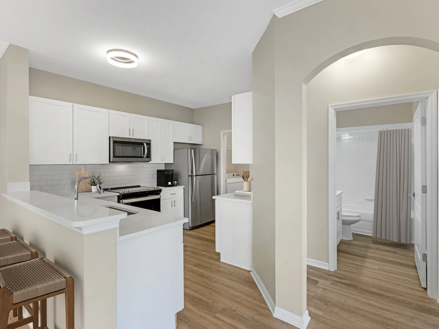 Bay Breeze Villas — Photo 3