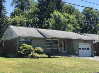 2581 4th Ave, Schenectady, NY 12303