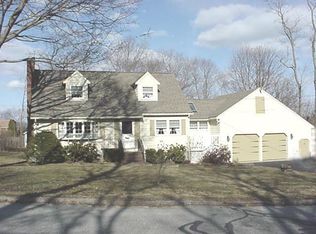 2 Purcell Dr, Billerica, MA 01821