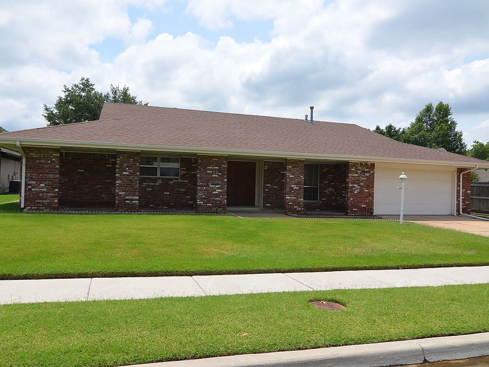 Classic Rambling Ranch Style