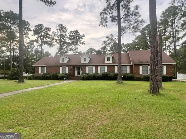 175 E Roosevelt Ave, Lyons, GA 30436