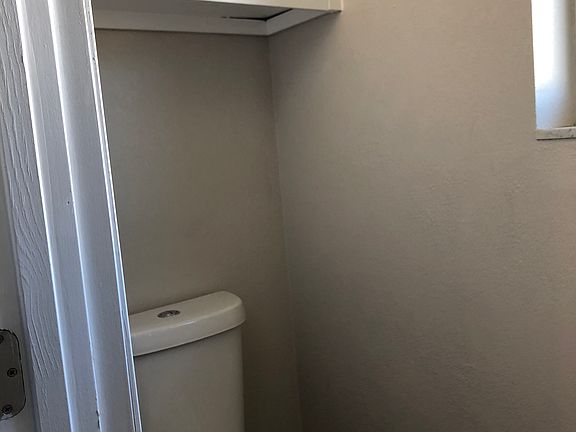 5th image of 1062 Galgano Ave