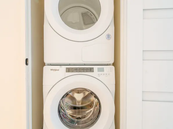 819 Dean Street image 27 of 33