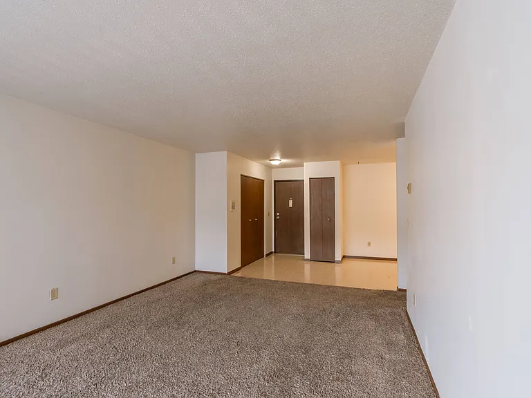 Moorhead, MN South Park Apartments | Living