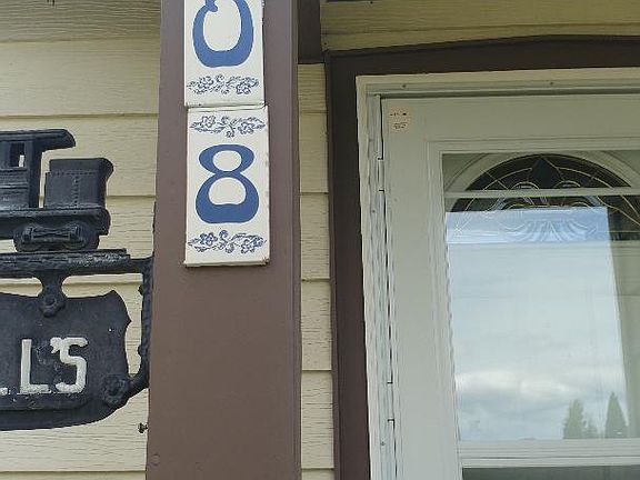 3rd image of 208 W Bartlett Ave