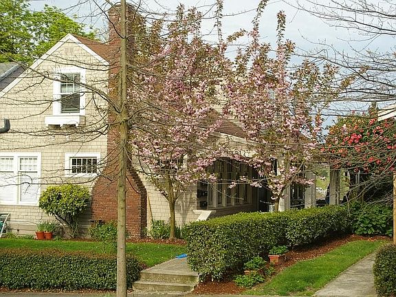 2nd image of 5012 21st Ave NE