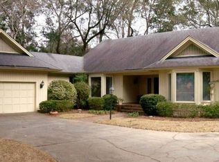 35 Cotton Xing W, Savannah, GA 31411